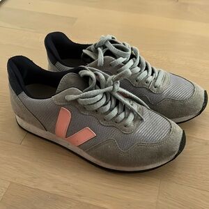 EUC size 8 US VEJA sneakers. Pink and grey.